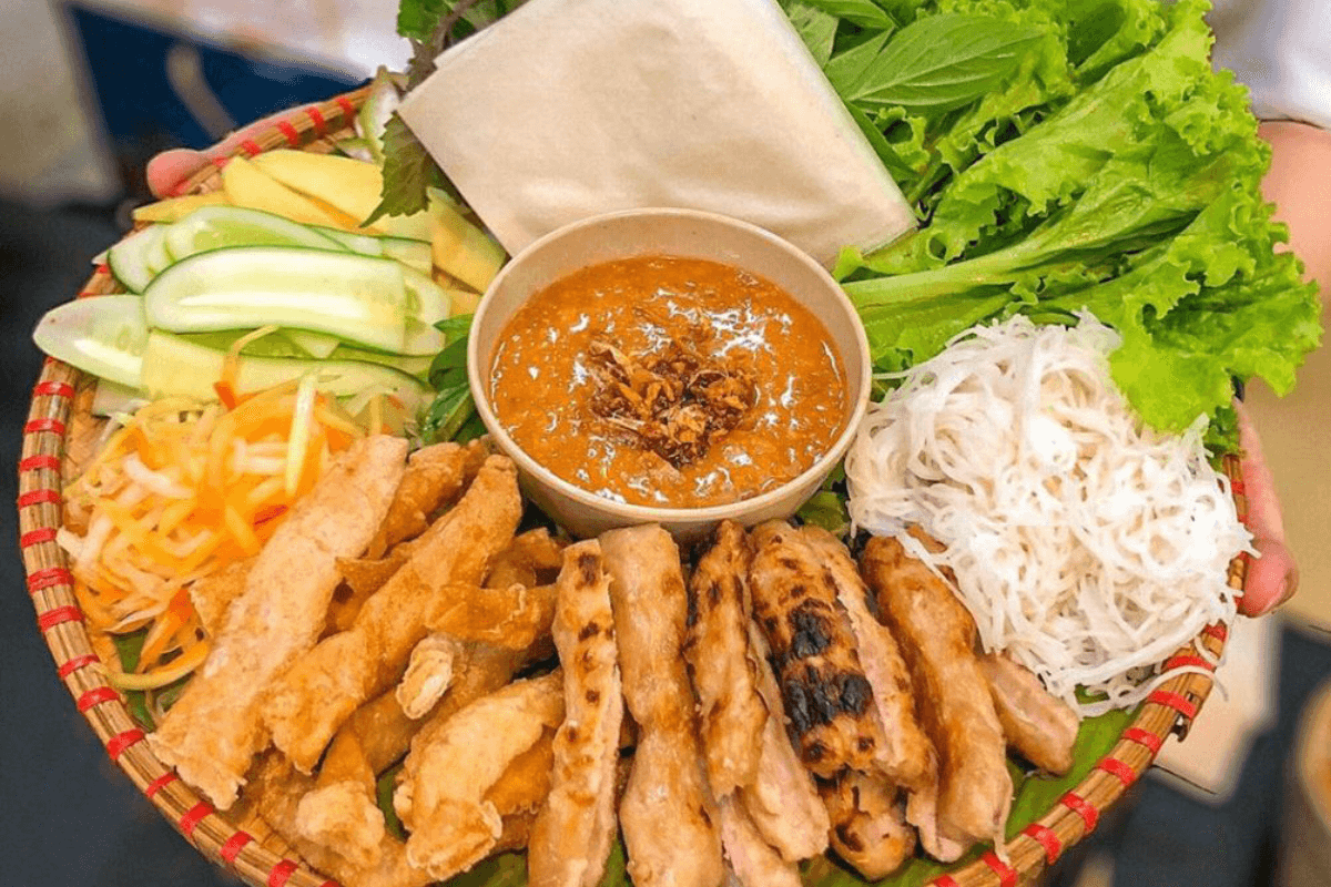 Nem nướng Ninh Hòa  (Ảnh_ Sưu tầm)